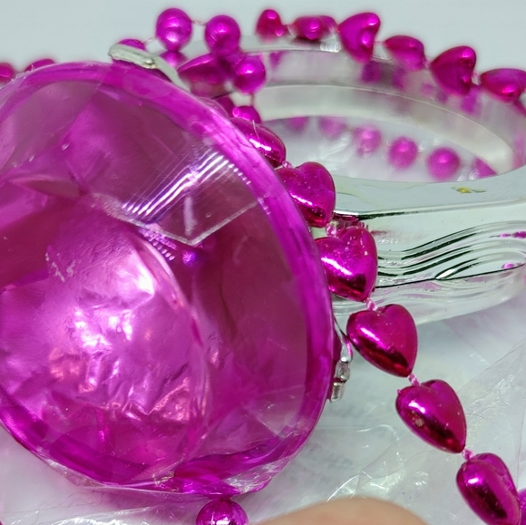 NWT MARDI GRAS ENGAGEMENT RING/NECKLACES - Picture 2 of 4